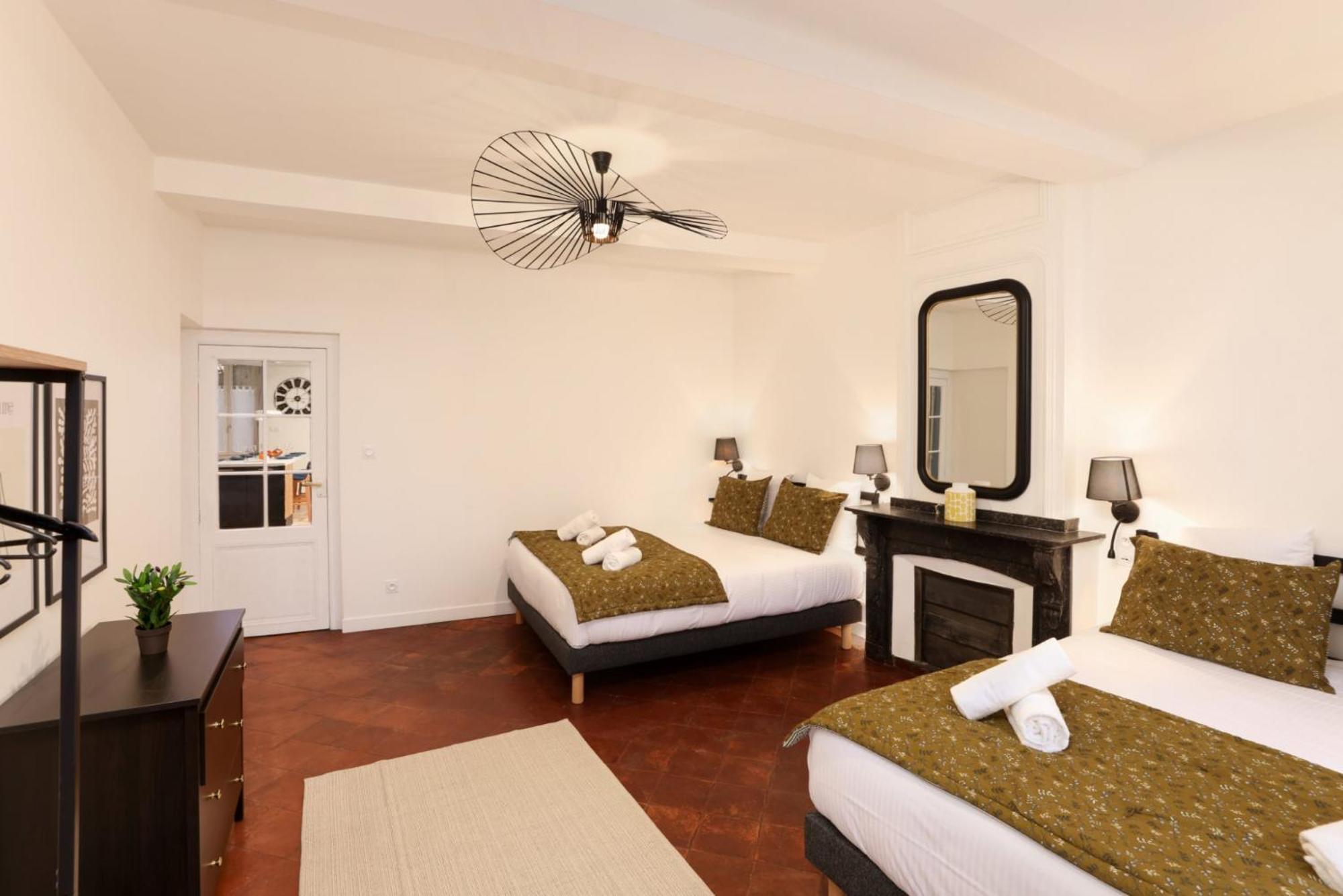 L'Art De Gambetta Conciergeriedamecarcas Apartment การ์กาซอน ภายนอก รูปภาพ